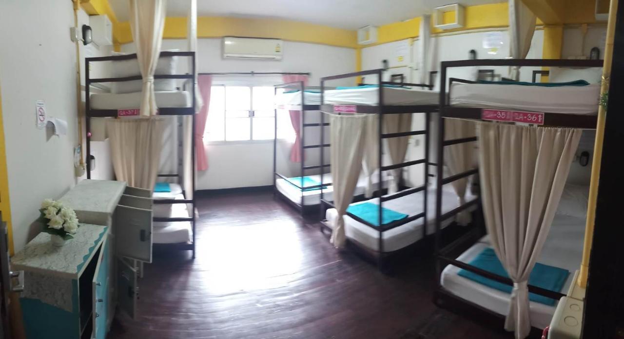 Fun-D Hostel Chiang Rai Buitenkant foto