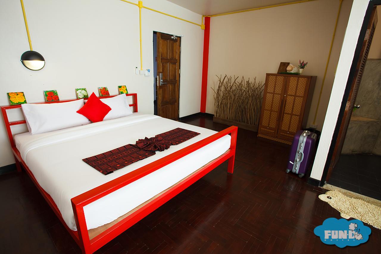 Fun-D Hostel Chiang Rai Buitenkant foto
